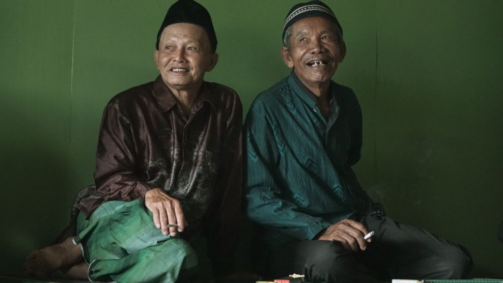 Sedih melihat ayah mulai sakit-sakitan