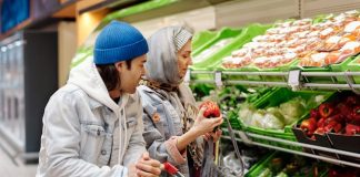 Hukum melihat kemaluan istri saat berhubungan