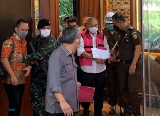 Alex Noerdin Tersangka, Keluarga Menanggung Dampaknya ALEX NOERDIN