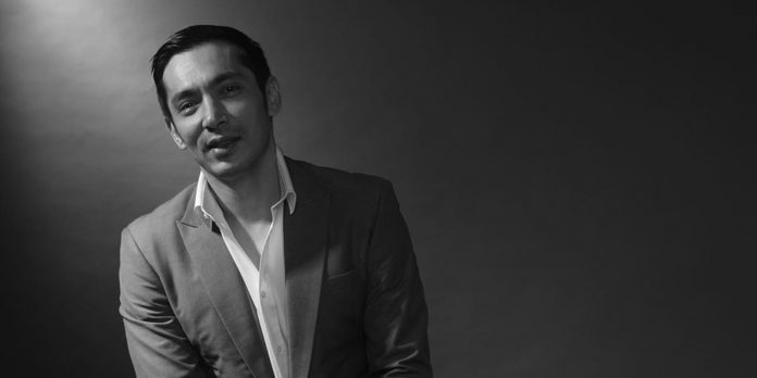 Abimana Aryasatya Ceritakan Alasan Setia Kepada Sang Istri