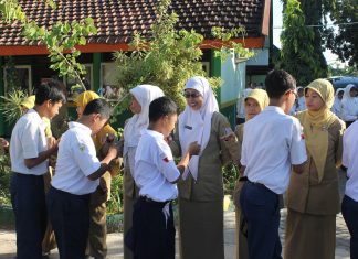 Hari Guru Sedunia Mengingatkan Kita Pentingnya Profesi Guru dalam Kehidupan, Seperti Tercantum dalam Ayat-Ayat Al Quran