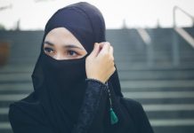 Aisyah Seorang Wanita Muslimah Sebagai Panutan Aisyah Seorang Wanita Muslimah Sebagai Panutan