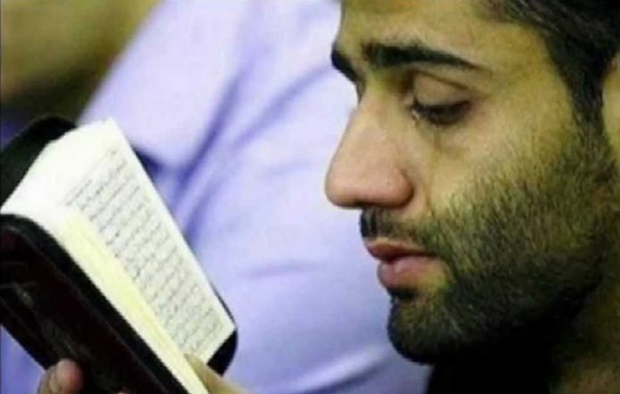 Pahala membaca Al quran di Bulan Ramadhan Pahala membaca Al quran di Bulan Ramadhan