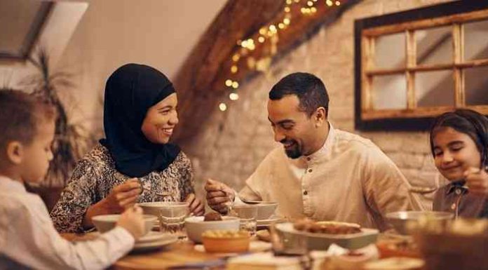 Amalan Sunnah dalam Berpuasa Sahur