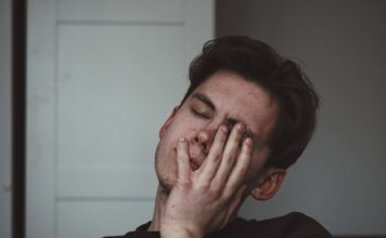 Apakah Wajar Merasa Lelah dengan Hidup? Ini Cara Islam Memandang Kelelahan Hati Apakah wajar merasa lelah dengan hidup
