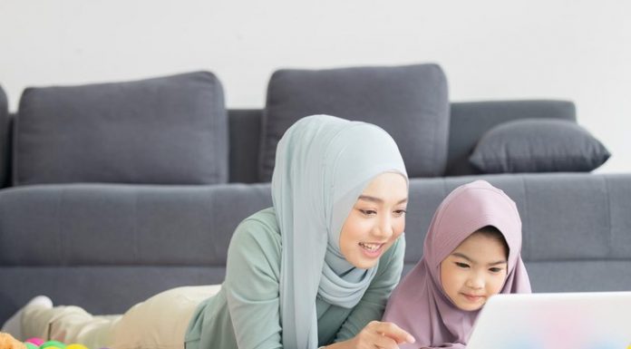 Bagaimana Cara Menanamkan Akidah dalam Diri Seseorang Sejak Usia Dini