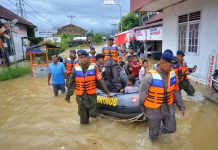 Banjir-Padang-Melanda-7-Daerah
