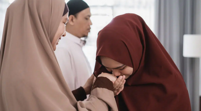 Berbakti Pada Orang Tua dengan Cara Sederhana Bisa Dimulai dari Sekarang