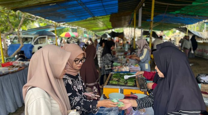 Berburu Takjil, Kemeriahan Ramadan & Belajar Tentang Kepekaan Sosial Manusia