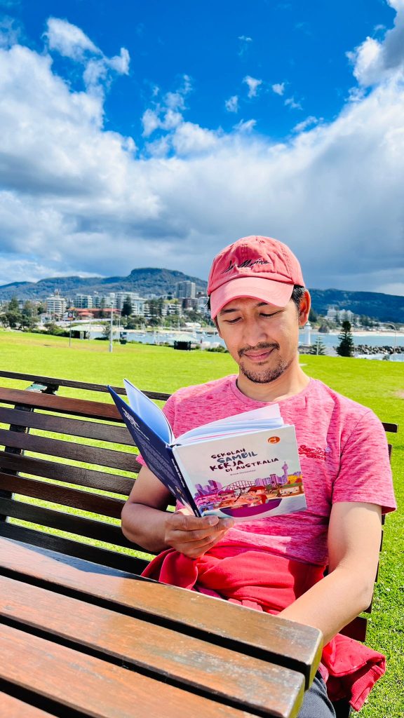 Buku Sekolah Sambil Kerja di Australia