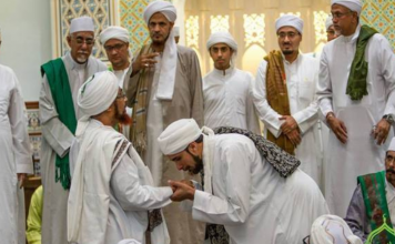 Cara Bertemu Wali Allah yang Masih Hidup, Gerbang Menuju Keberkahan cara bertemu wali Allah yang masih hidup