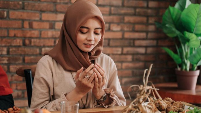 Cara Qadha Puasa bagi Perempuan Cara Qadha Puasa bagi Perempuan