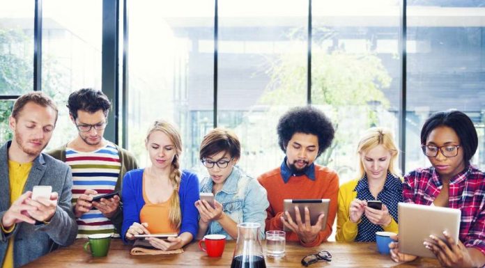 Ceramah Agama untuk Milenial: Hati-hati dengan Idola!