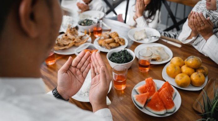 Amalan dan Doa Berbuka Puasa yang Perlu Umat Islam Lakukan doa buka puasa