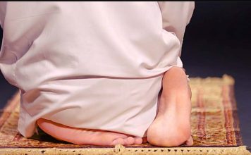 Duduk Iftirasy Adalah Bukan Sekadar Sunnah, Ada Hikmahnya Lho Duduk iftirasy adalah