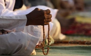 Dzikir Setelah Salat: Bacaan dan Keutamaannya dzikir setelah salat
