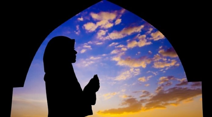 Fauzi Baadila Peringatkan Kaum Perempuan Yang Mengirim Pesan Genit