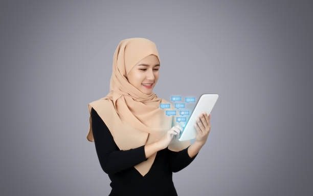 Fenomena Hijrah Digital: Muslim Milenial di Era Media Sosial Fenomena Hijrah Digital