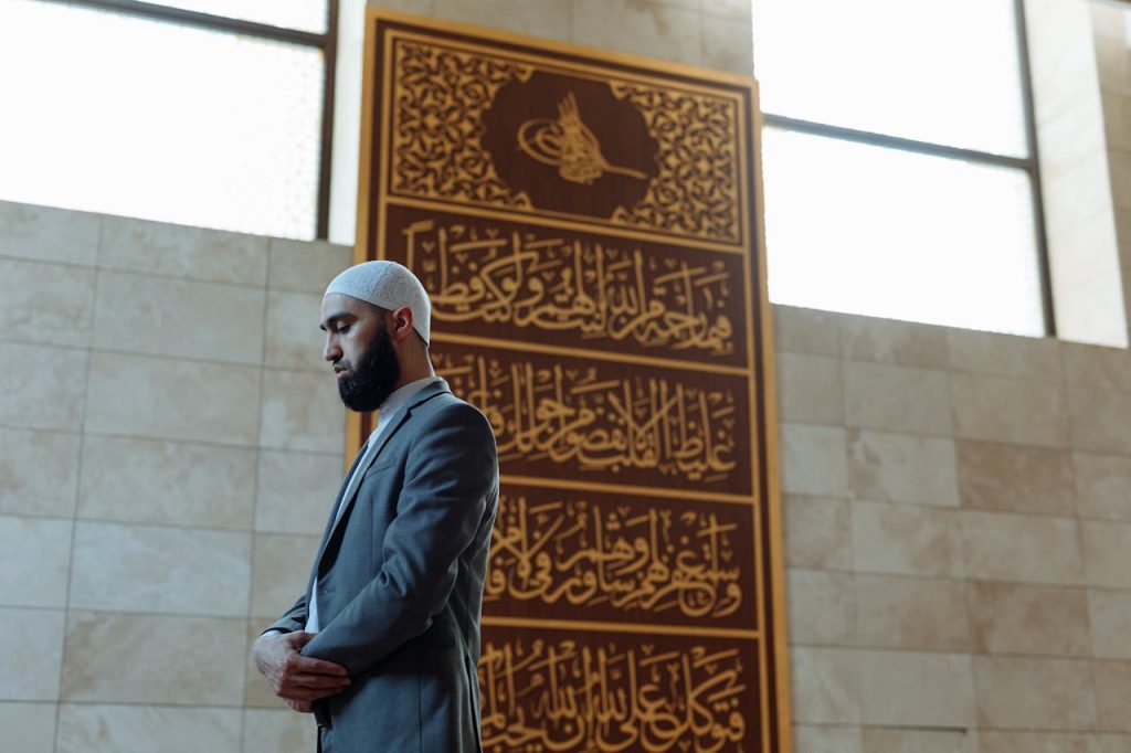 fitnah akhir zaman dan solusinya