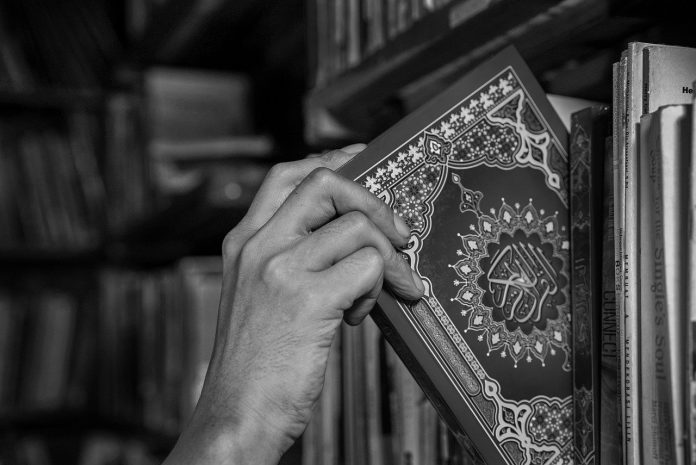 5 contoh perilaku al alim