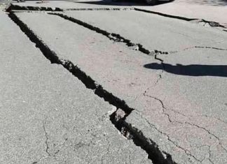 Gempa Bumi Pacitan: Teguran Tuhan? Gempa Bumi Pacitan Apakah Ulah Manusia