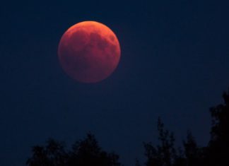 gerhana bulan total