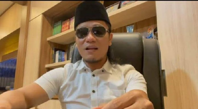 3 Strategi Gus Miftah yang Diajarkan Pada Mualaf gus miftah