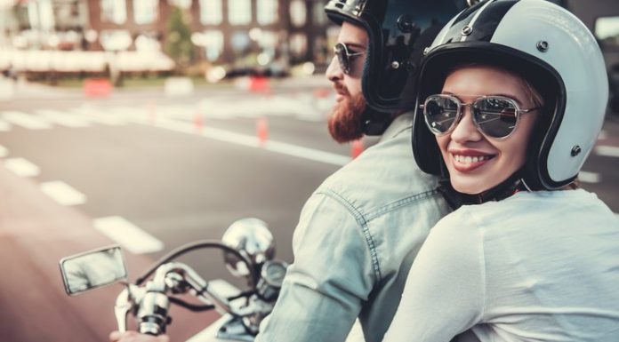 Hukum Berboncengan Dengan Perempuan Yang Bukan Mahram nya