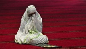 Hukum Itikaf Bagi Wanita dan Syarat Diperbolehkannya Menurut Islam