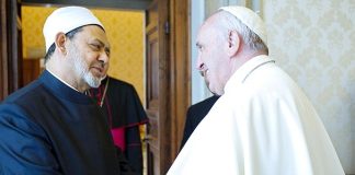 Hukum Menjawab Salam Non-muslim Mengucapkan Salam ke Non-muslim