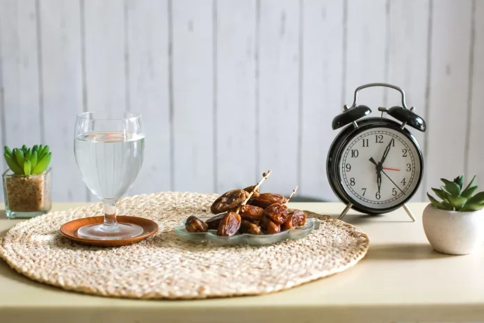 Hukum Menunda Buka Puasa Ramadhan