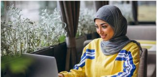 Hukum Nonton Drakor Romantis halal atau haram