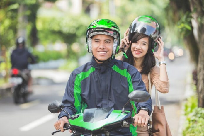 Hukum-Ojol-Membonceng-Perempuan-Bukan-Mahram