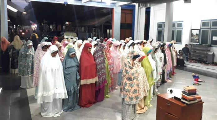Hukum Perempuan Shalat Jumat
