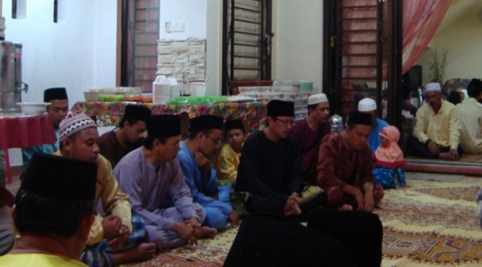 hukum tahlilan menurut Imam Syafi’i