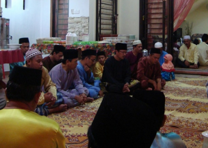 hukum tahlilan menurut Imam Syafi’i