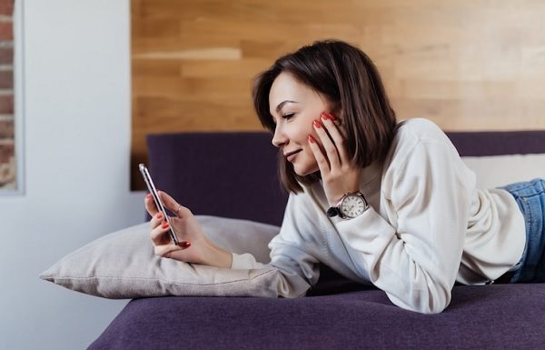 Hukum VCS dengan Istri: Boleh Atau Tidak? Hukum-VCS-dengan-Istri
