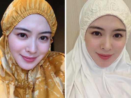 Hukum foto pakai mukena