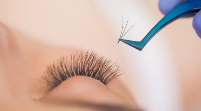 Hukum sholat memakai eyelash extension