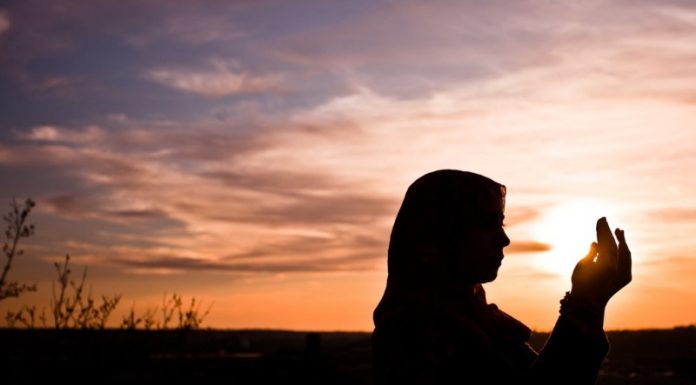 Inilah Manfaat Shalat Istiqarah Yang Wajib Kamu Ketahui