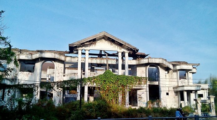 Isu Rumah Hantu Darmo 1