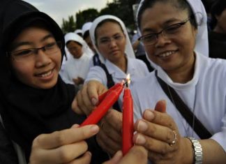 Jessica Iscandar Salah Kostum? Ini Makna Toleransi