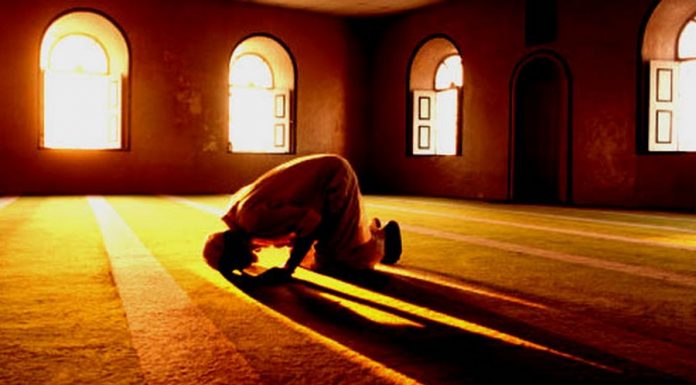 Kajian Islam Tips Shalat Lima Waktu agar Bisa Istiqomah