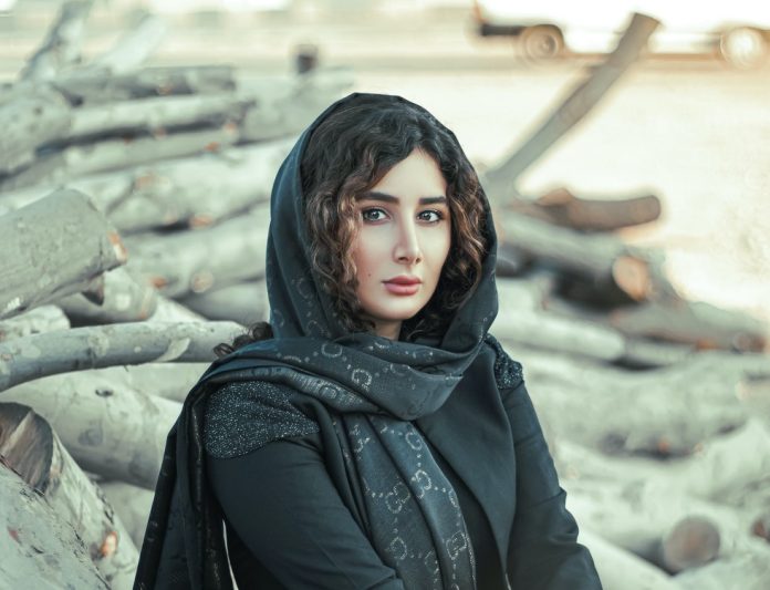 Kajian islam tentang Modern Woman Karakteristik Positif atau Penuh Mudharat