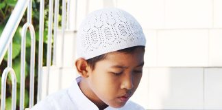 Karakteristik Kepribadian Seorang Muslim Menurut Al-Qur’an dan Sunnah Karakteristik Kepribadian Seorang Muslim