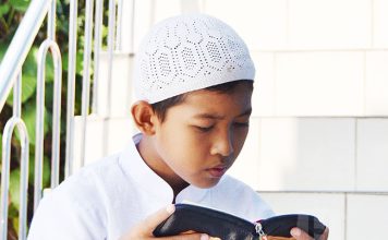 Karakteristik Kepribadian Seorang Muslim Menurut Al-Qur’an dan Sunnah Karakteristik Kepribadian Seorang Muslim