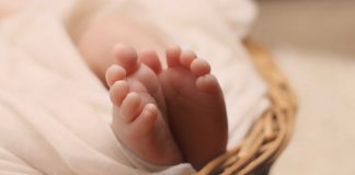 Kardus Berisi Mayat Bayi Jadi Bahan Prank dan Ini Pandangan Islam