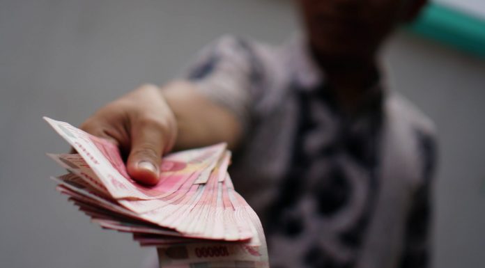 Karyawati Bank di Tegal Gelapkan Dana Hingga 6 Milyar, Tahukah Bahaya Memakan Harta Haram? Ketahui Ini! Karyawati Bank di Tegal Gelapkan Dana Hingga 6 Milyar