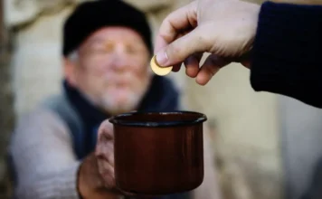 Keajaiban Sedekah Tanpa Henti Setiap Hari