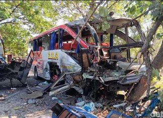 Kecelakaan Maut Bus Sugeng Rahayu dan Bus Eka 1